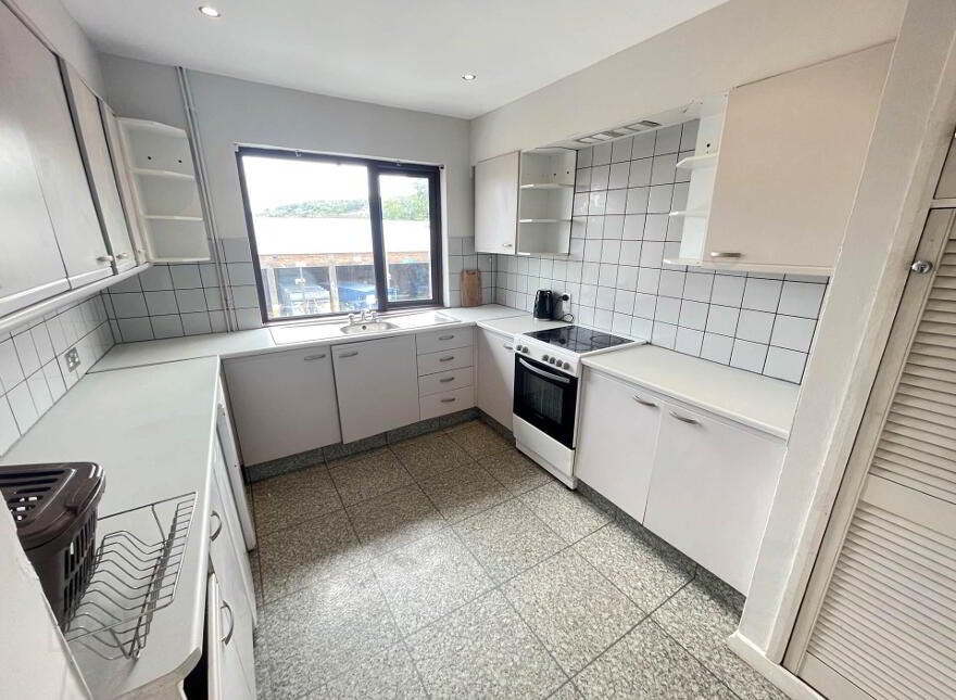 356 Cregagh Road, Castlereagh, Belfast, BT6 9EY