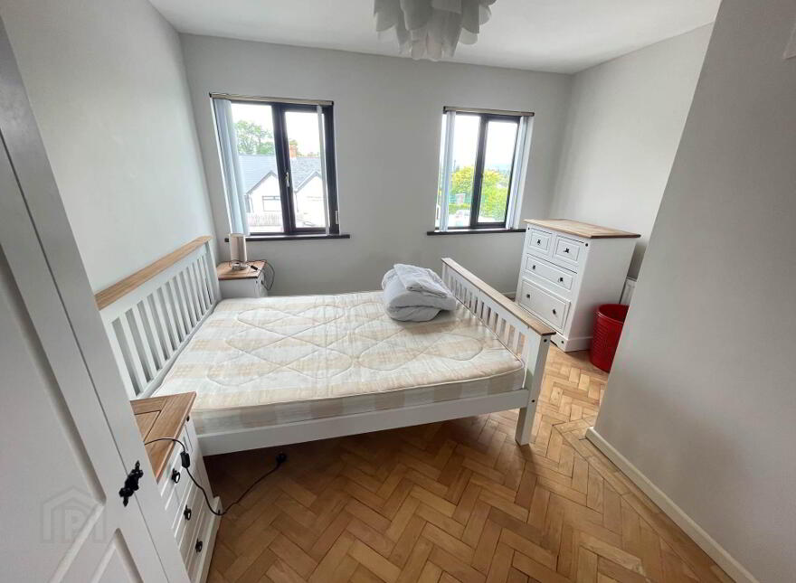 356 Cregagh Road, Castlereagh, Belfast, BT6 9EY