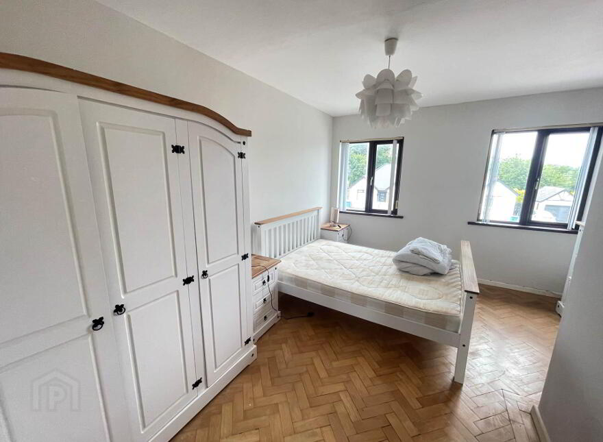 356 Cregagh Road, Castlereagh, Belfast, BT6 9EY