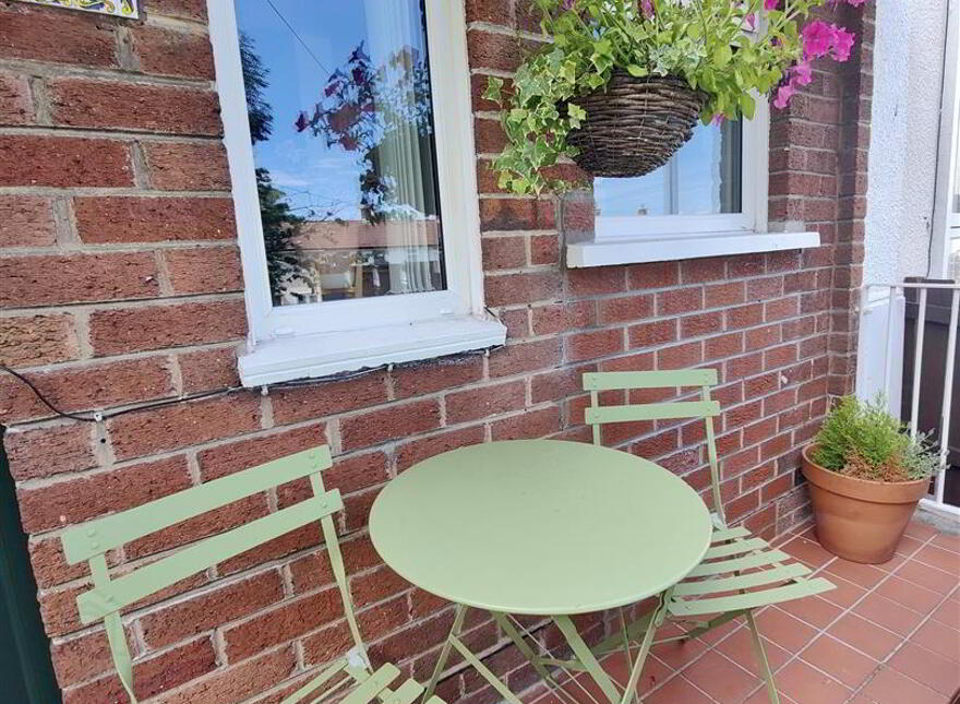 15 Waveney Avenue, Belfast, BT15 4FR