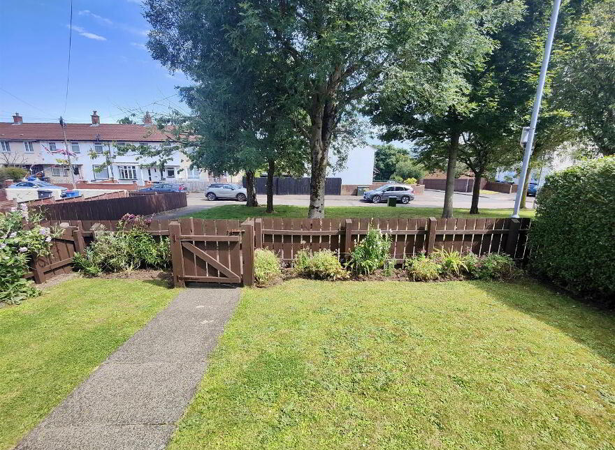 15 Waveney Avenue, Belfast, BT15 4FR