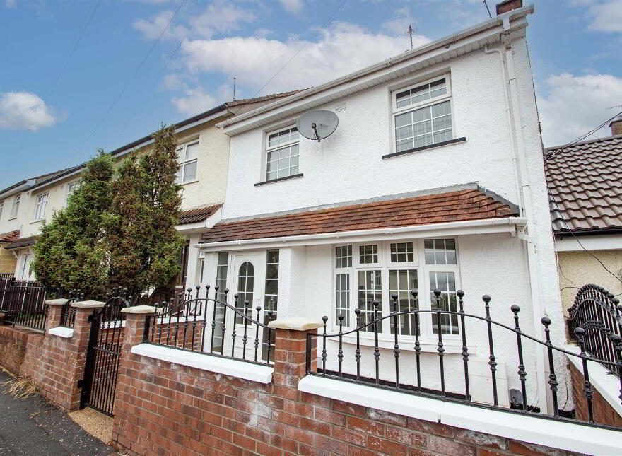 111 Monagh Road, Belfast, BT11 8EG