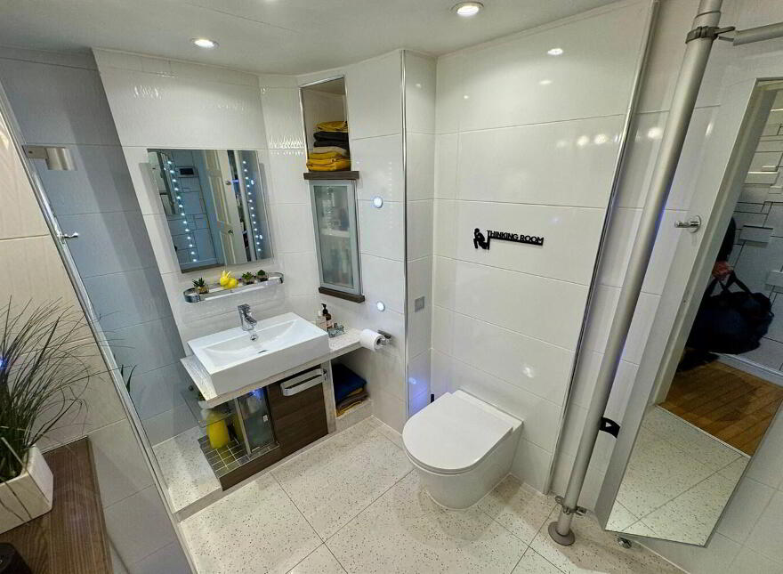 8 Thorburn Road, Serpentine Road, Newtownabbey, BT36 7HZ