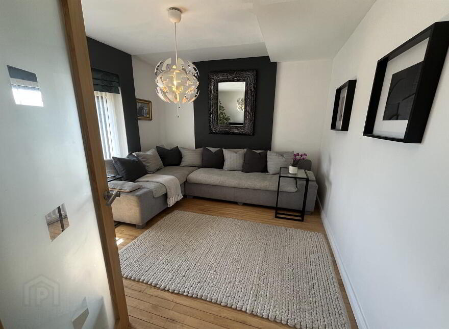 8 Thorburn Road, Serpentine Road, Newtownabbey, BT36 7HZ
