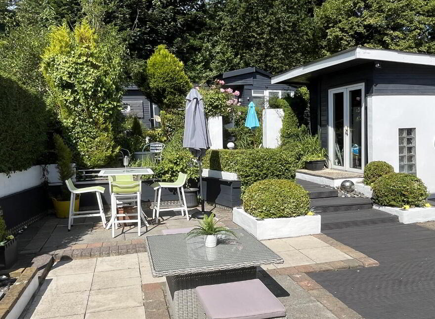 8 Thorburn Road, Serpentine Road, Newtownabbey, BT36 7HZ