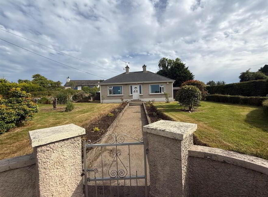 68 Newry Road, Mayobridge, Newry, BT34 2EU photo