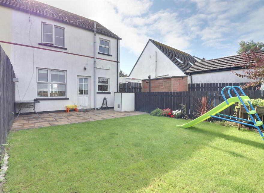 37 Hawthorn Crescent, Ballyhalbert, Newtownards, BT22 1TF