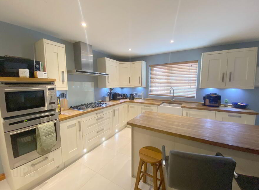 17 Milfort Crescent, Waringstown, BT66 7XA