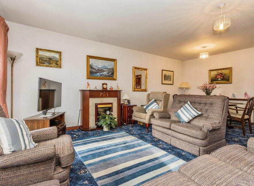 7 Benavon Court, Lisburn, BT28 3AS