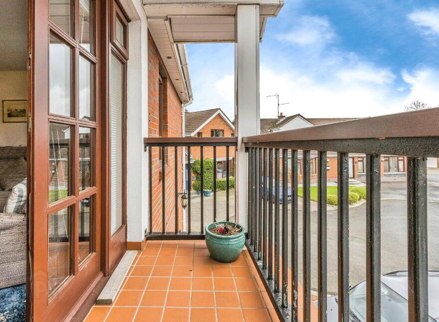 7 Benavon Court, Lisburn, BT28 3AS