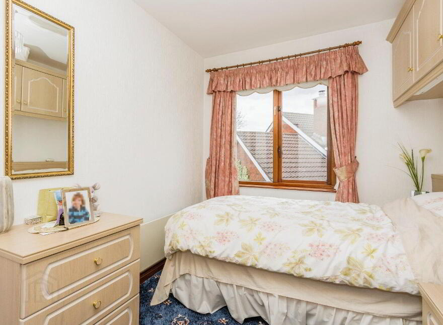 7 Benavon Court, Lisburn, BT28 3AS