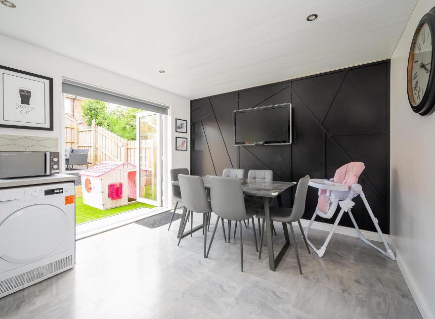 1a Ashmount Park, Belfast, BT4 2FJ