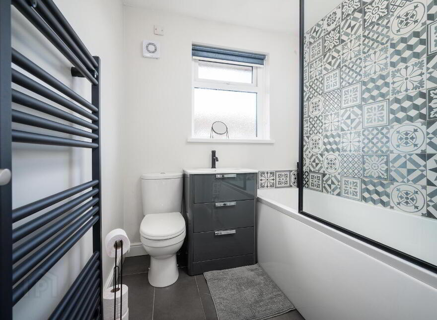 1a Ashmount Park, Belfast, BT4 2FJ