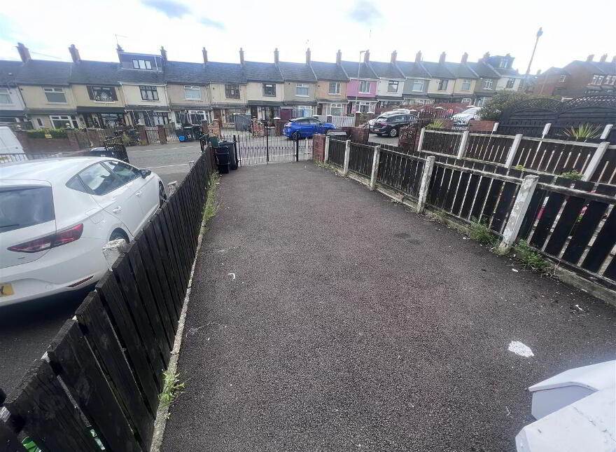 22 Highbury Gardens, Belfast, BT14 7LG