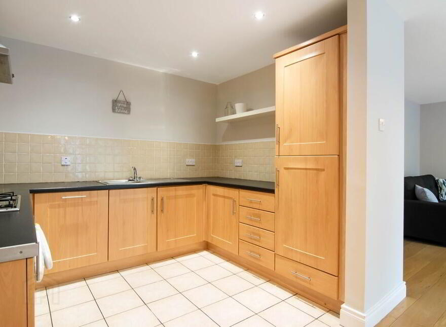 39 Park Royal, Balmoral, Belfast, BT9 7GY