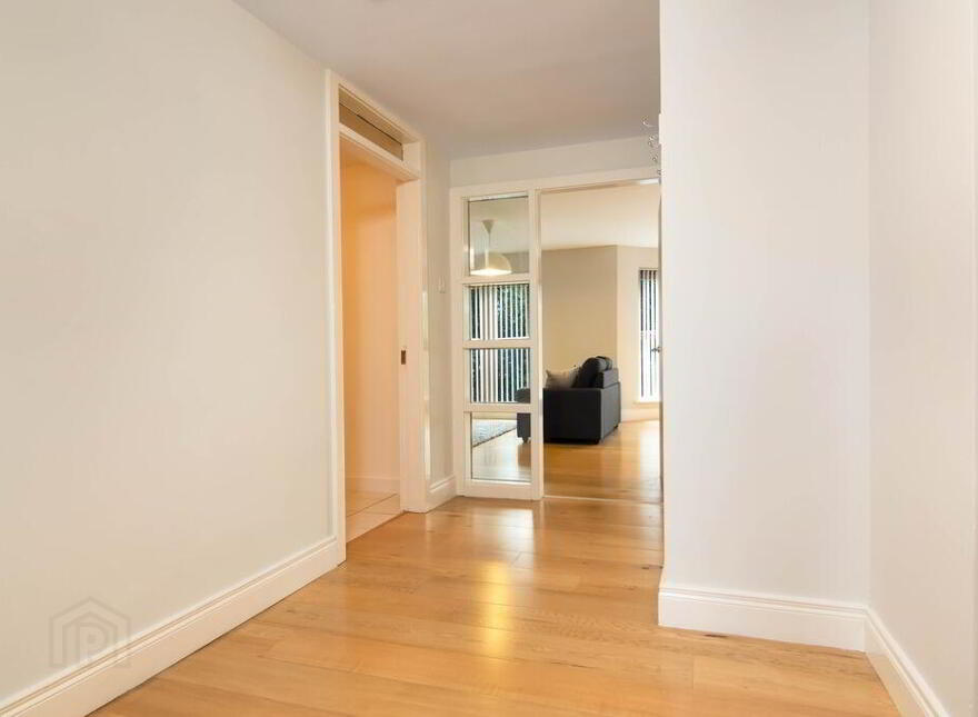 39 Park Royal, Balmoral, Belfast, BT9 7GY