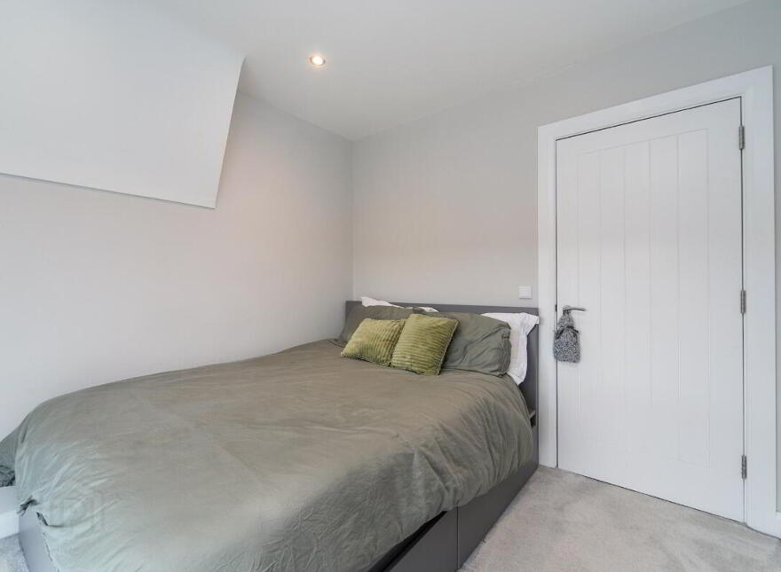 Apartment 11 8 Castlehill Wood, Belfast, BT4 3PJ