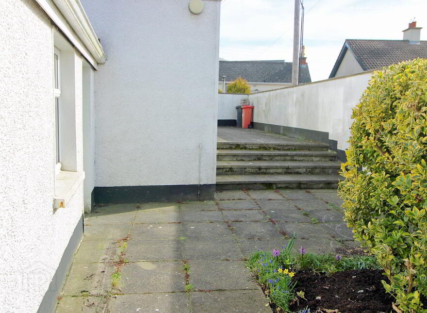 Main Street, Blackrock, A91W7T8