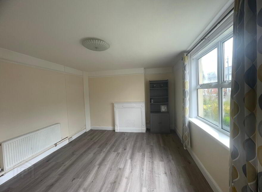 Saint Patrick's Street, Castlerea, F45KC42
