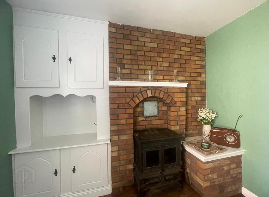 Saint Patrick's Street, Castlerea, F45KC42