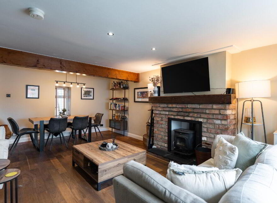 6 Belfast Road, Comber, Newtownards, BT23 5EW