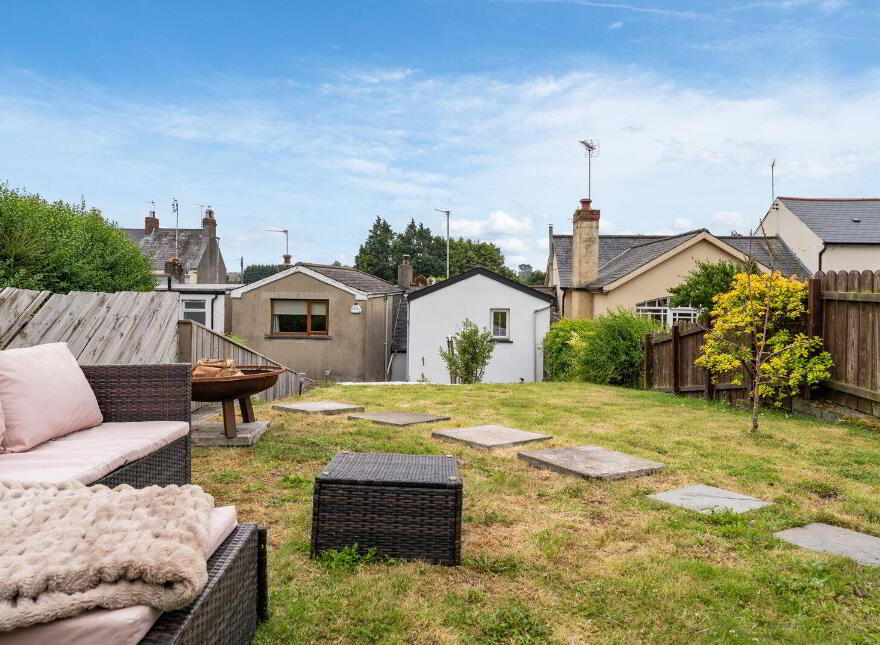 6 Belfast Road, Comber, Newtownards, BT23 5EW