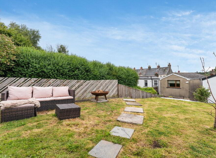 6 Belfast Road, Comber, Newtownards, BT23 5EW
