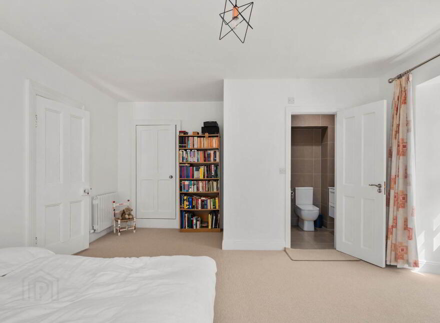 Lawn House, West End, Drimoleague, P47K594