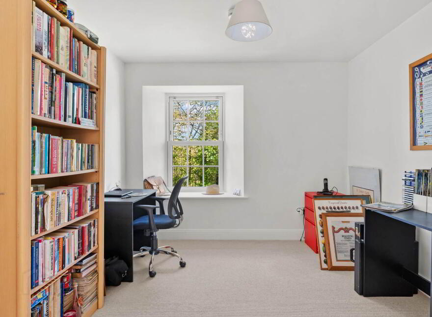 Lawn House, West End, Drimoleague, P47K594