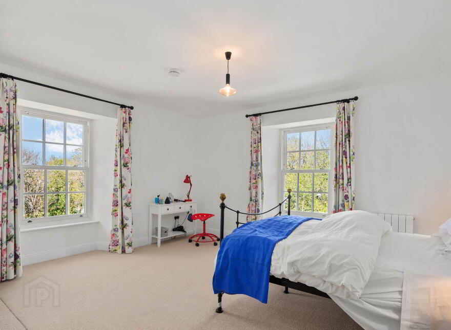 Lawn House, West End, Drimoleague, P47K594