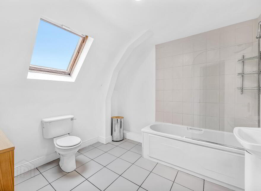 Apartment 11 Brownsbarn Gardens, Old Naas Road, Clondalkin, Dublin, D22RD32