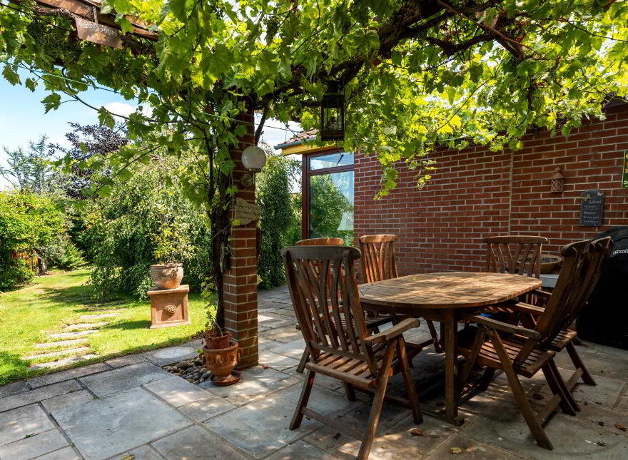 25 Coniston Road, Bangor, BT20 4QQ