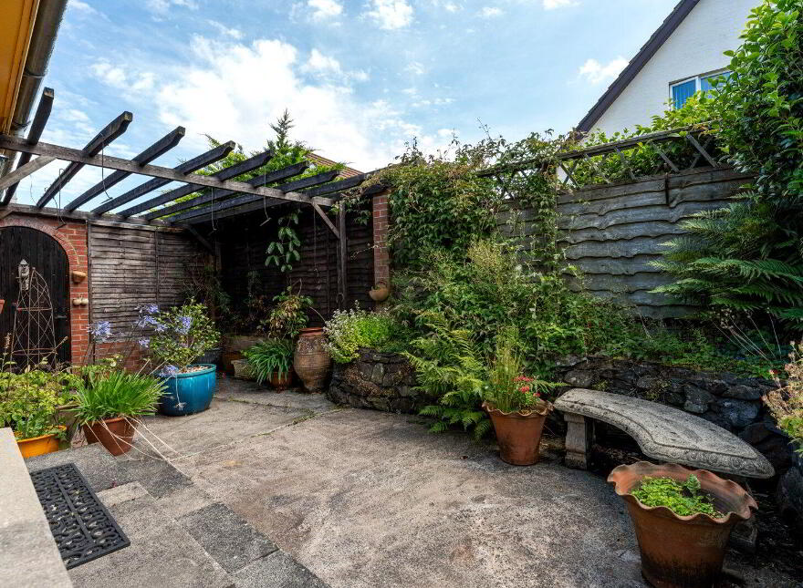25 Coniston Road, Bangor, BT20 4QQ
