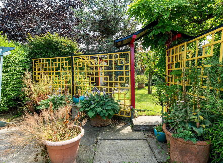 25 Coniston Road, Bangor, BT20 4QQ