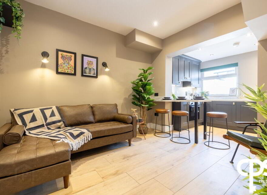 82 Northbrook Street, Belfast, BT9 7DJ
