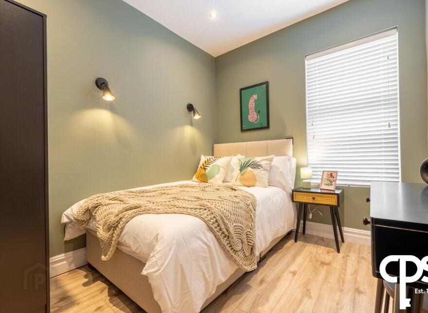 82 Northbrook Street, Belfast, BT9 7DJ