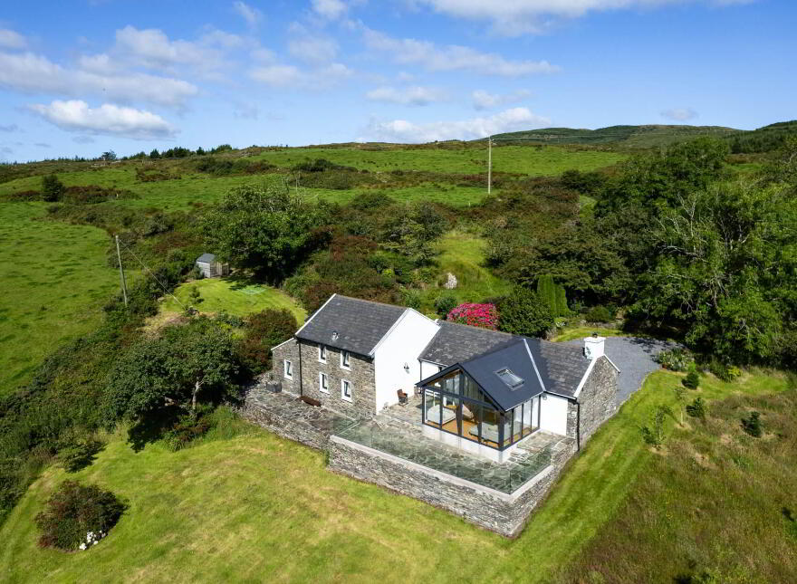 Derrycarhoon, Ballydehob, P81DN73 photo