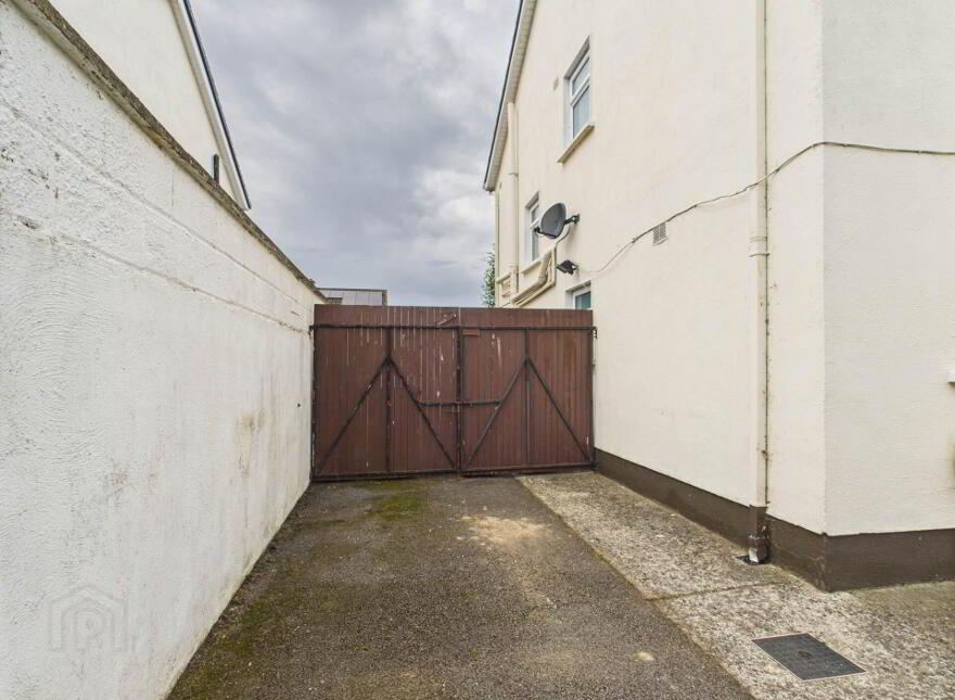 2 Tonlegee Lawns, Athy, R14FA06