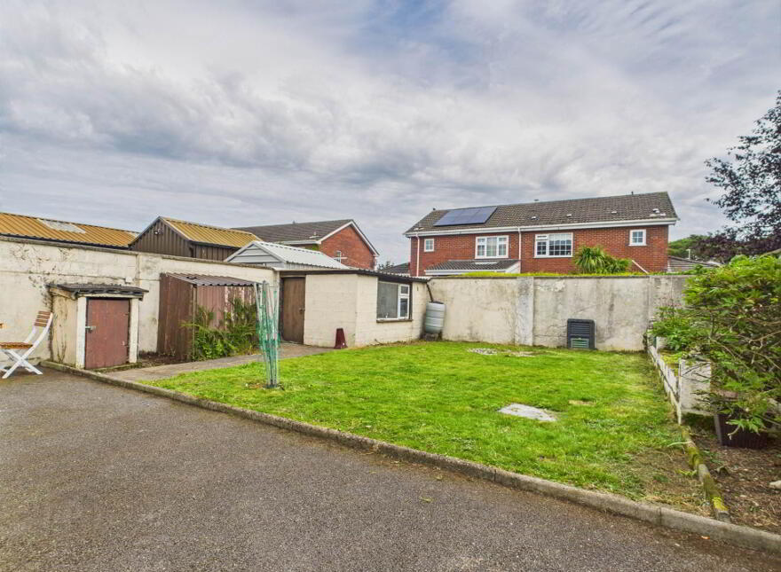 2 Tonlegee Lawns, Athy, R14FA06