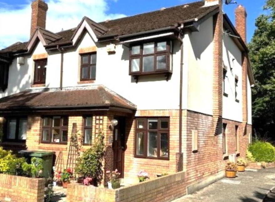 24 Brooklawn Wood, Blackrockco, Dublin, A94PE83 photo