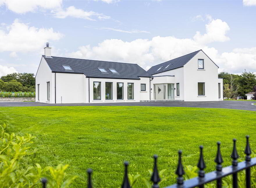 424 Foreglen Road, Dungiven, BT47 4PN