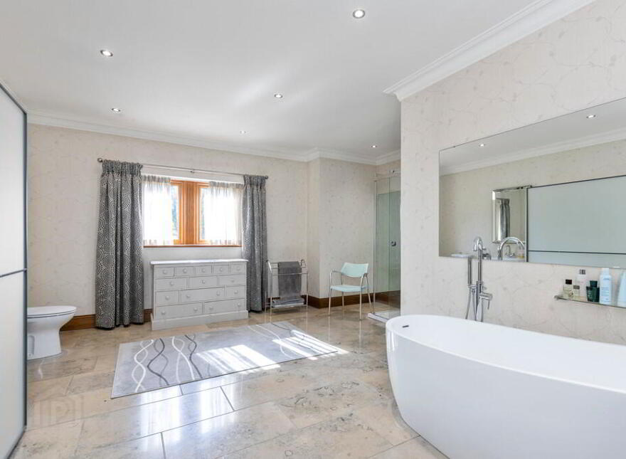 35 Edenticullo Road, Hillsborough, BT26 6PH