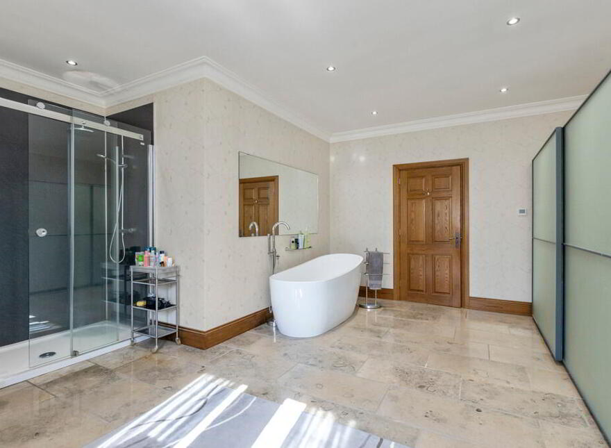 35 Edenticullo Road, Hillsborough, BT26 6PH