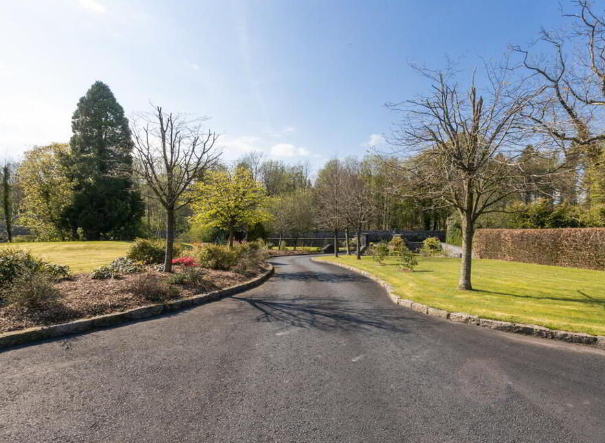 35 Edenticullo Road, Hillsborough, BT26 6PH