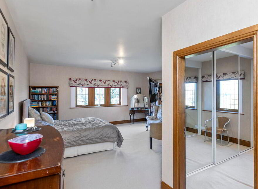 35 Edenticullo Road, Hillsborough, BT26 6PH