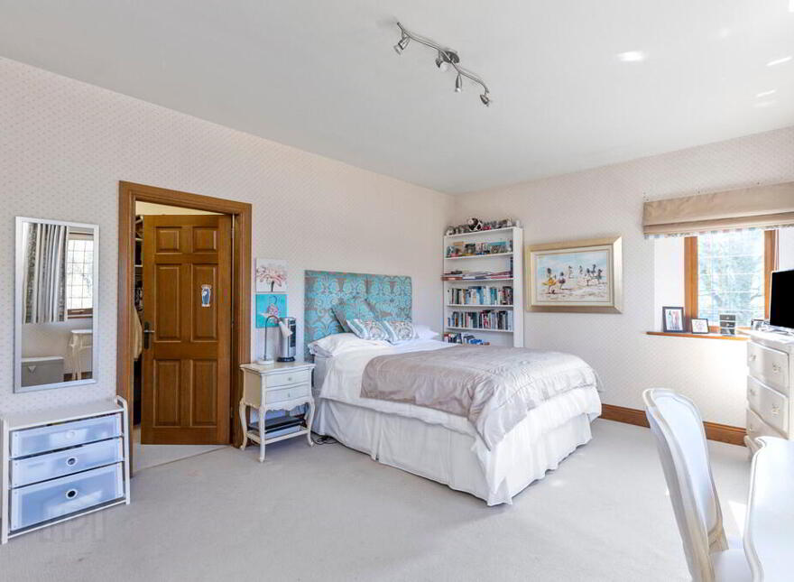 35 Edenticullo Road, Hillsborough, BT26 6PH