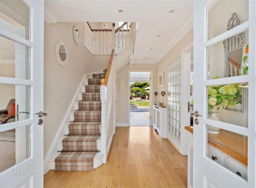 2 Shrewsbury Park, Fernhill Road, Carrigaline