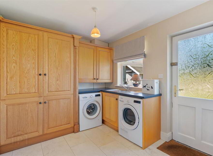 2 Shrewsbury Park, Fernhill Road, Carrigaline
