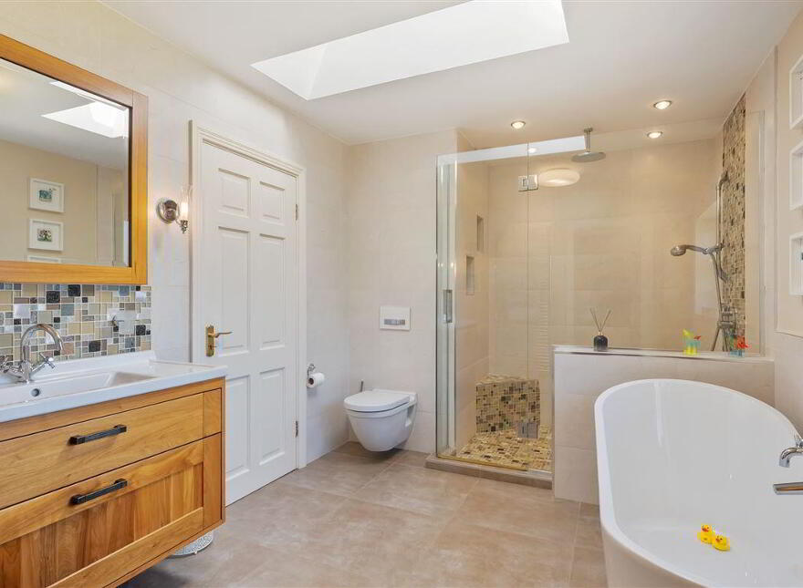 2 Shrewsbury Park, Fernhill Road, Carrigaline