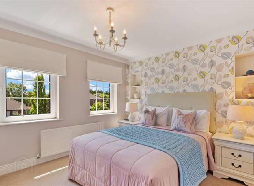 2 Shrewsbury Park, Fernhill Road, Carrigaline